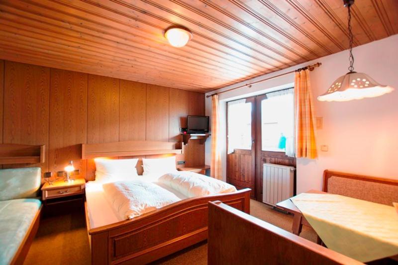 Zirbelstube Hotel Reit im Winkl Buitenkant foto